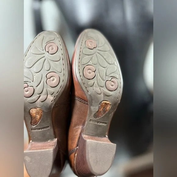 Born Brown Size 8 Leather Ankle Boots - Picture 9 of 14